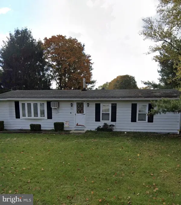 126 Lakeview Dr, CARLISLE, PA 17013
