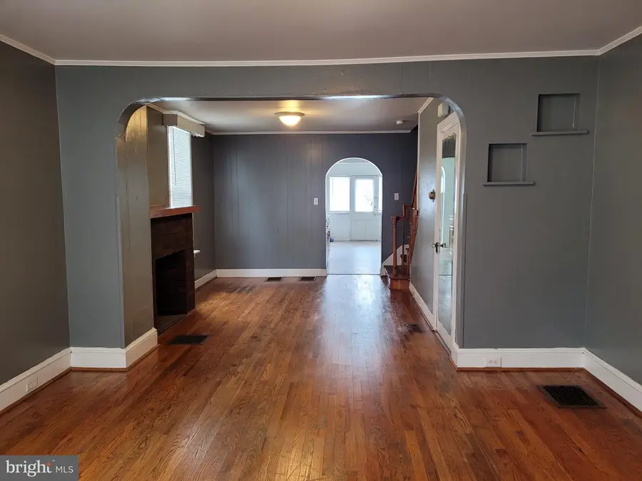 320 E Orange St, Shippensburg, PA 17257 - #3