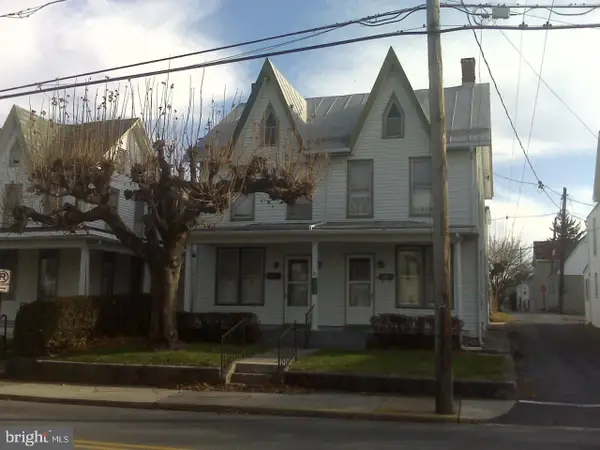 318 E Orange St, SHIPPENSBURG, PA 17257