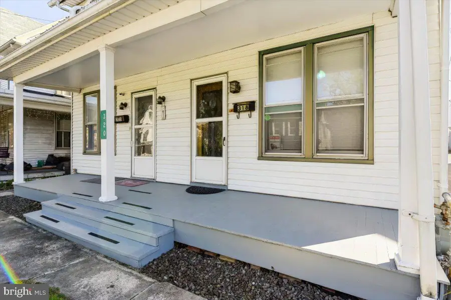318-320 E Orange St, Shippensburg, PA 17257 - #3