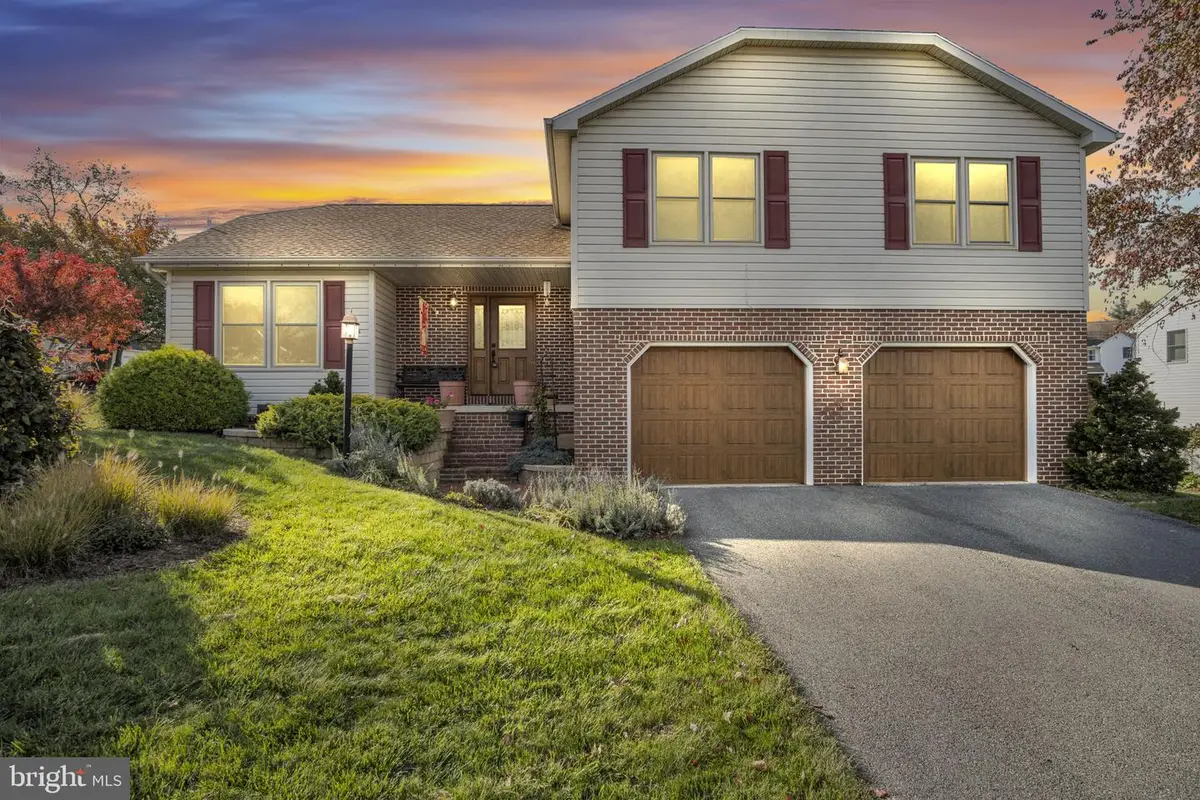 44 Teaberry Dr, Carlisle, PA 17015 - #1