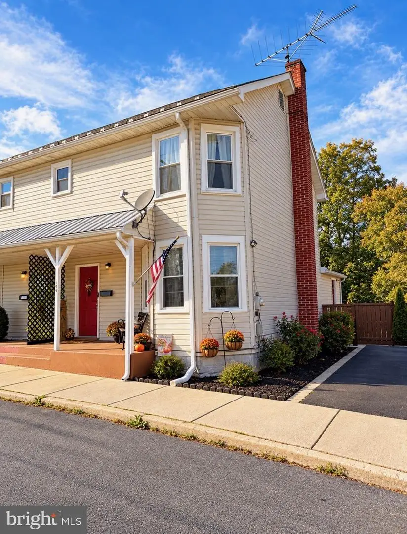 106 Fairfield St, Newville, PA 17241 - #1