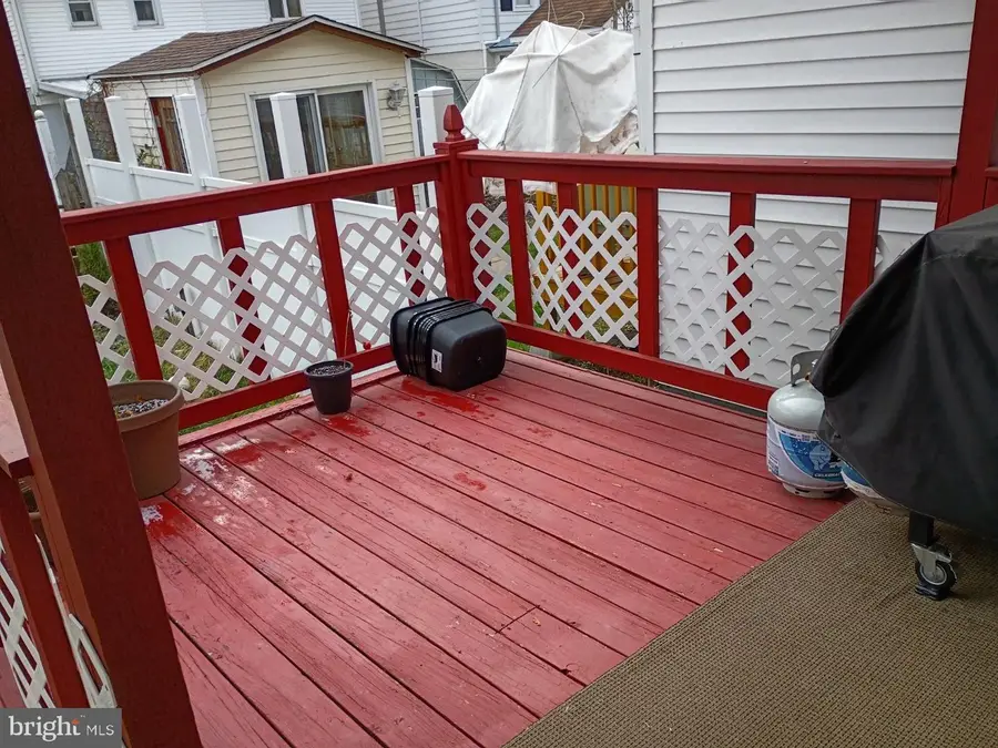 61 W Rhume St, Nesquehoning, PA 18240 - Image #2