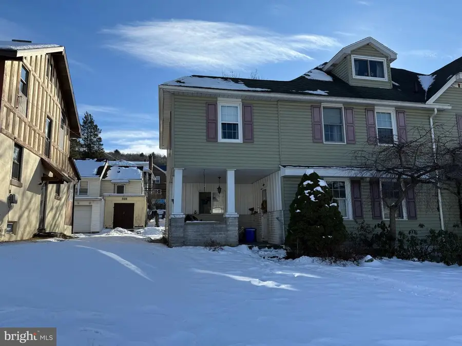 108 W Bertsch St, Lansford, PA 18232 - Image #2