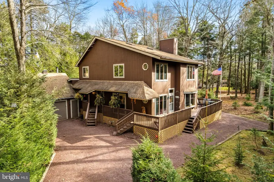 142 Longfellow Cir, Albrightsville, PA 18210 - Image #2