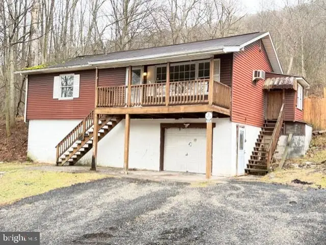 1165 E Catawissa St, Nesquehoning, PA 18240 - Image #1