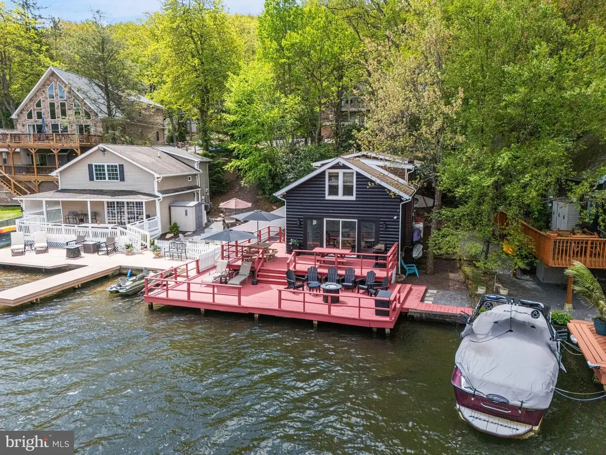 36 S Lake Dr, Lake Harmony, PA 18624 - #1