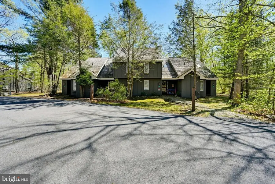 65 Snow Shoe, Lake Harmony, PA 18624 - #2