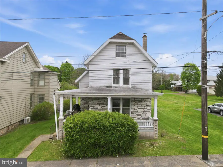 520 W Main St, Weatherly, PA 18255 - #3
