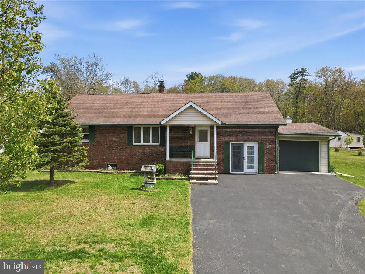 1045 Forest St, Lehighton, PA 18235 - #1