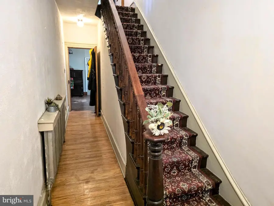 318 N 1st St, Lehighton, PA 18235 - #2