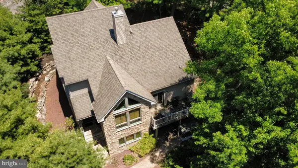 134 Longview Dr, LAKE HARMONY, PA 18624