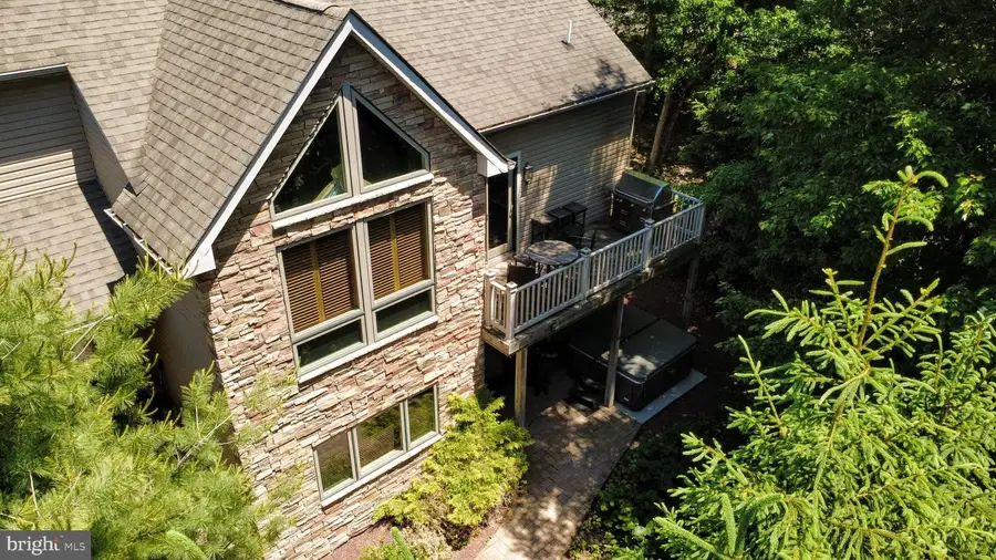 134 Longview Dr, Lake Harmony, PA 18624 - #2