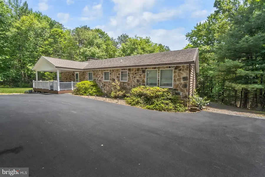 55 Molenda Cir, Lehighton, PA 18235 - #3