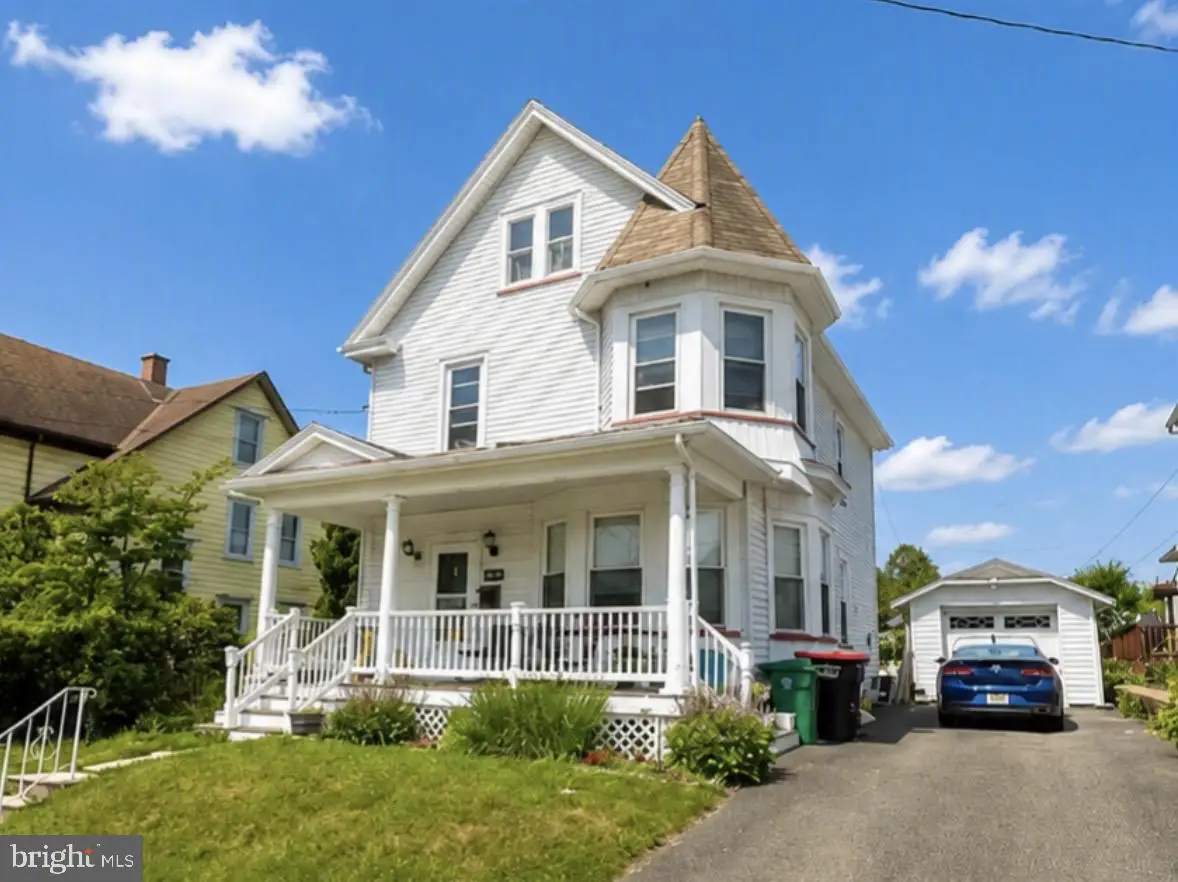 130 S 7th St, Lehighton, PA 18235 - #1