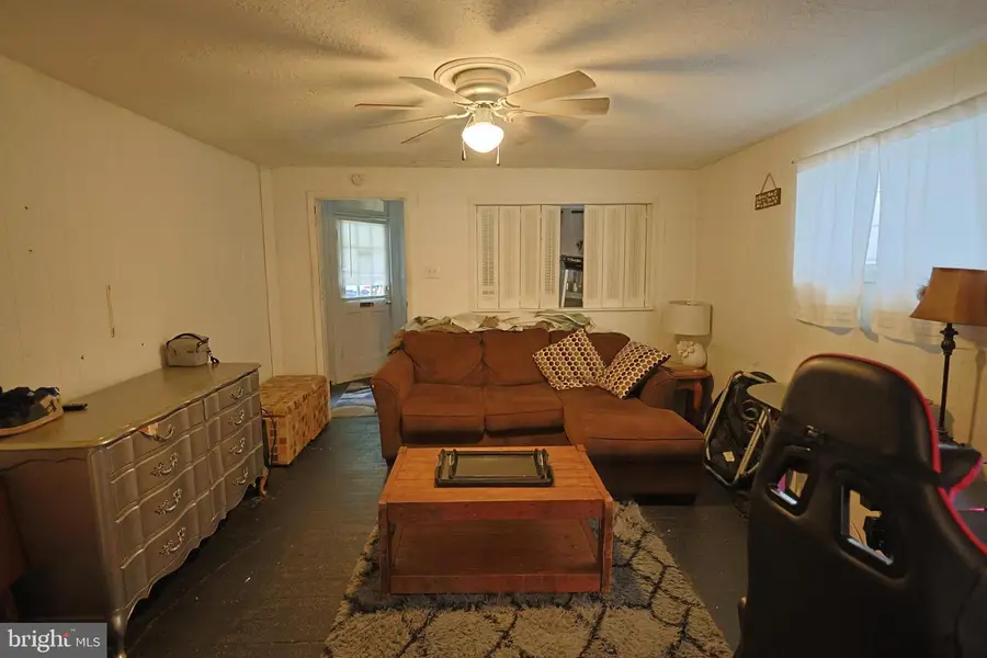 443 E Abbott St, Lansford, PA 18232 - #3