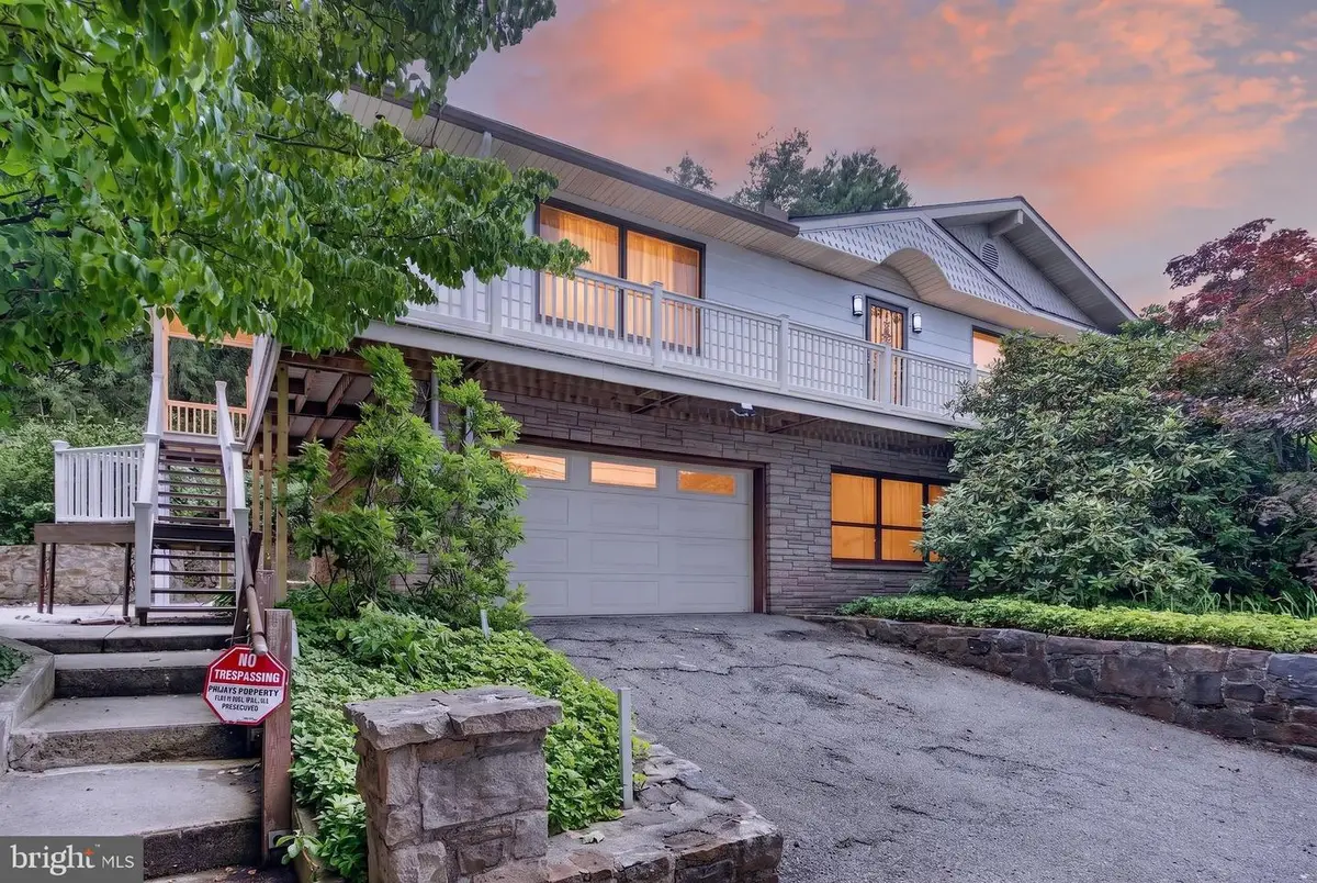 34 W Water St, Lansford, PA 18232 - #1