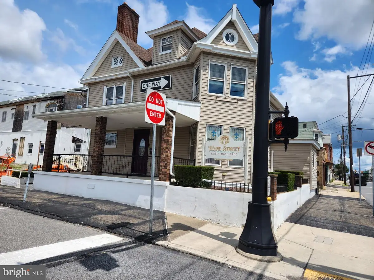 9 Tunnel St, Lansford, PA 18232 - #1