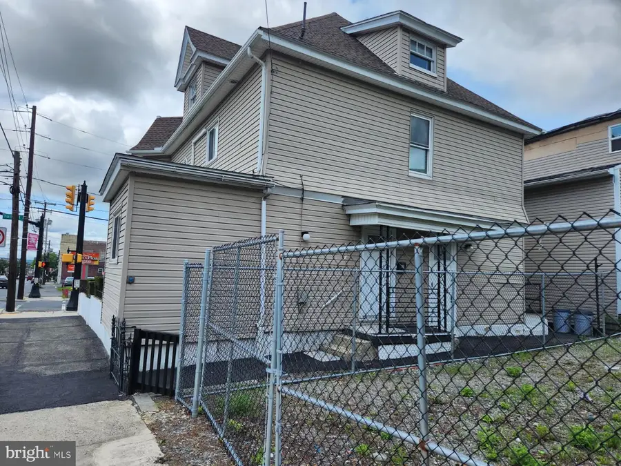 9 Tunnel St, Lansford, PA 18232 - #2