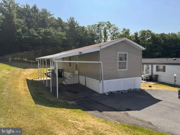 3 Blue Mountain Vw, KUNKLETOWN, PA 18058