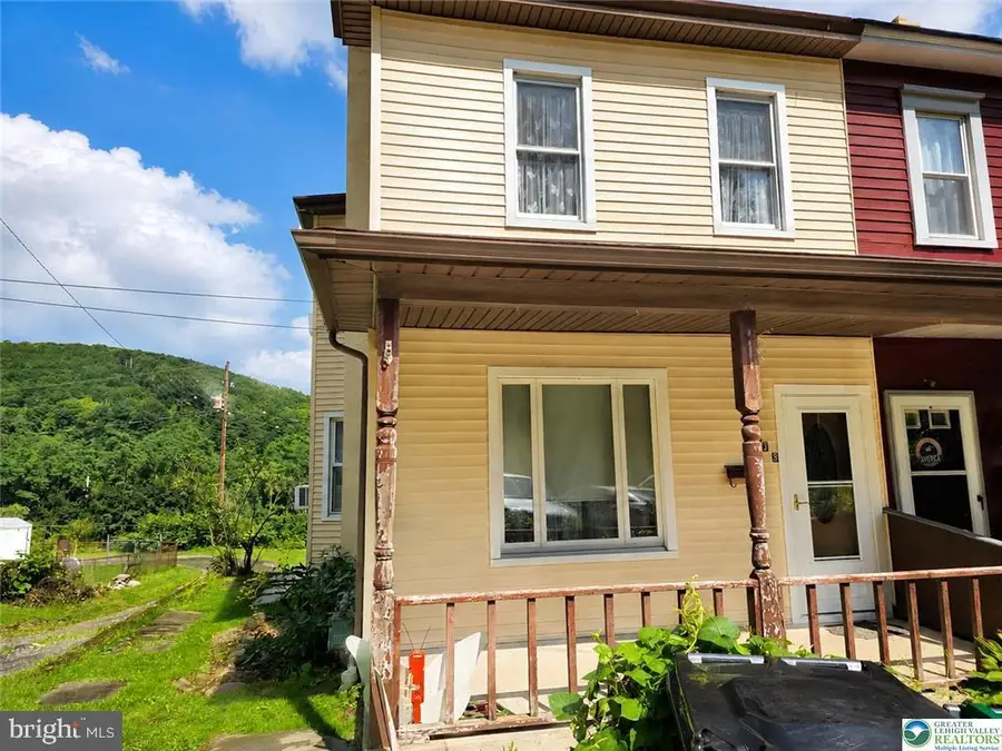 729 N 1st St, Lehighton, PA 18235 - #2