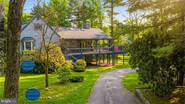 119 N Lake Dr, LAKE HARMONY, PA 18624