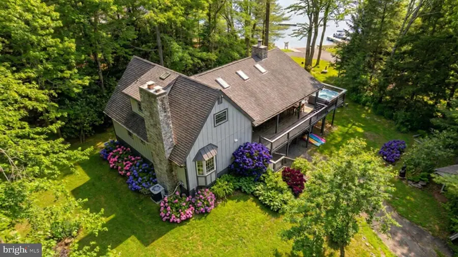 119 N Lake Dr, Lake Harmony, PA 18624 - #2