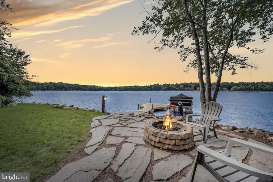 186 S Lake Dr, Lake Harmony, PA 18624 - #2