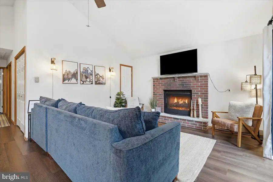 10 Lenape Trl, Albrightsville, PA 18210 - #2