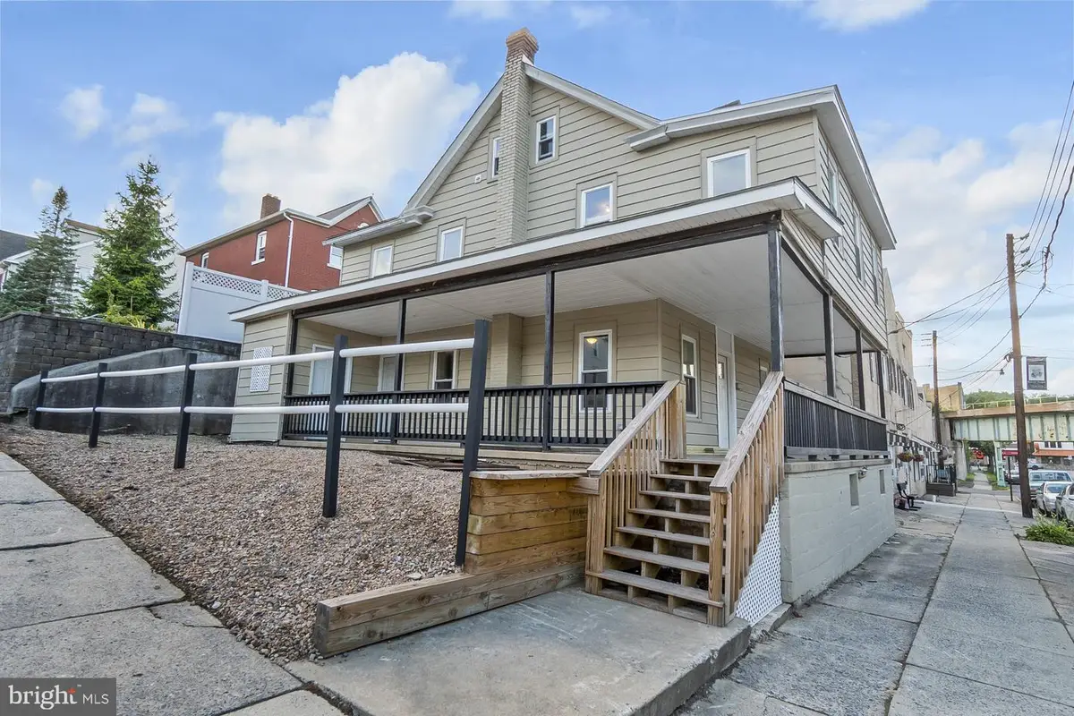 509 3rd St, Palmerton, PA 18071 - #1