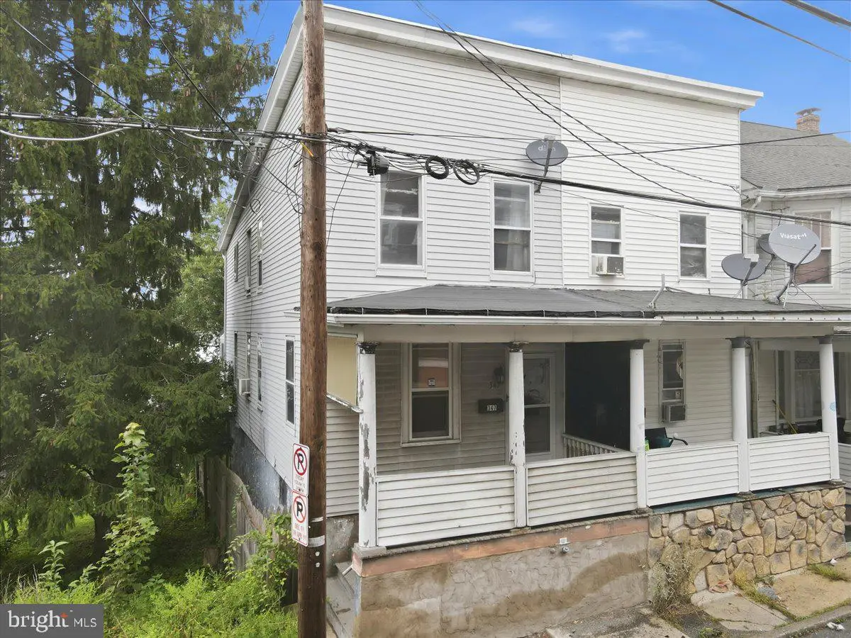 347 W Kline Ave, Lansford, PA 18232 - #1