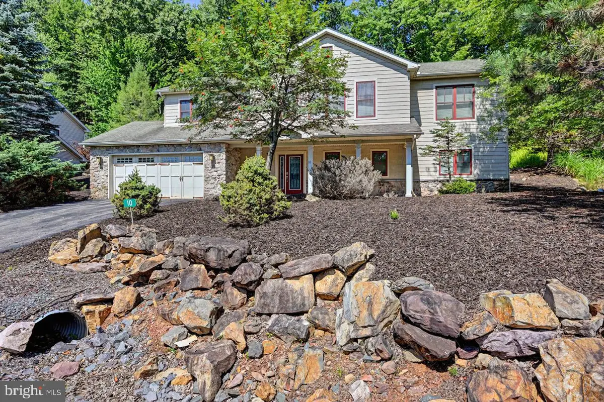 10 Bluestone Ct, Lake Harmony, PA 18624 - #1