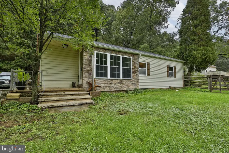 2865 Hemlock St, Palmerton, PA 18071 - #3