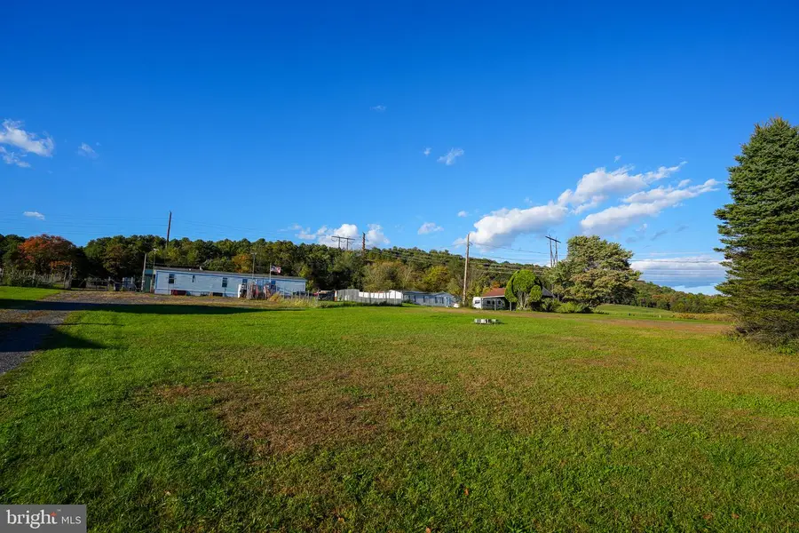 1940 Hahns Dairy Rd, Palmerton, PA 18071 - #2