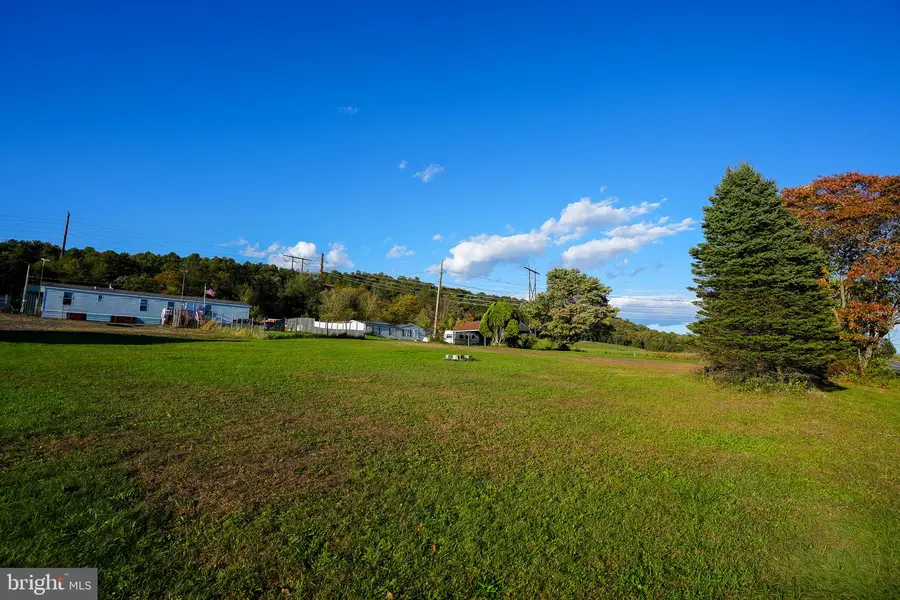 1940 Hahns Dairy Rd, Palmerton, PA 18071 - #3