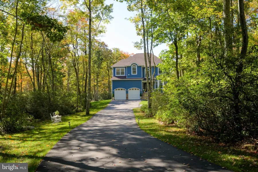 109 Forest Lake Dr, Jim Thorpe, PA 18229 - #2