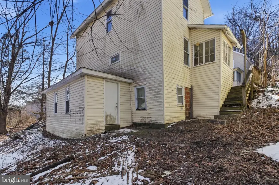 304 Quarry Ave, Du Bois, PA 15801 - #3