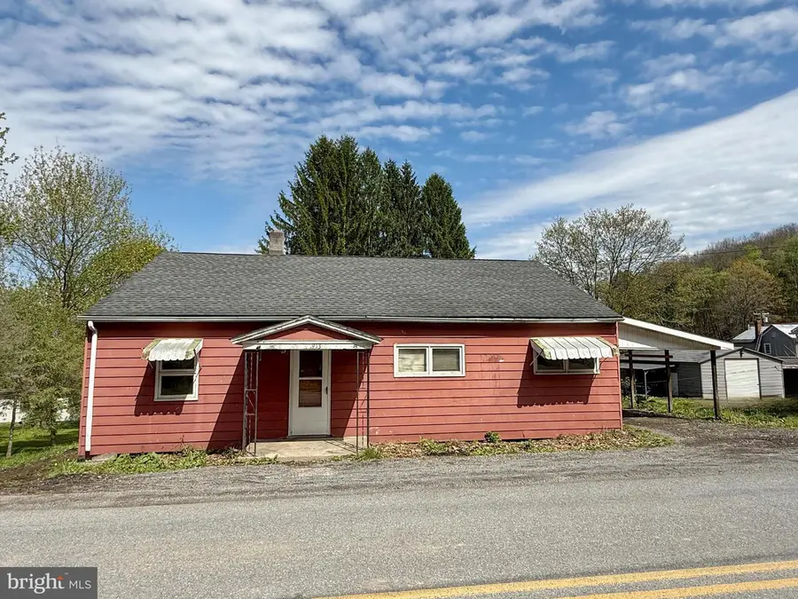 913 Cooper Ave, Grassflat, PA 16839 - #2
