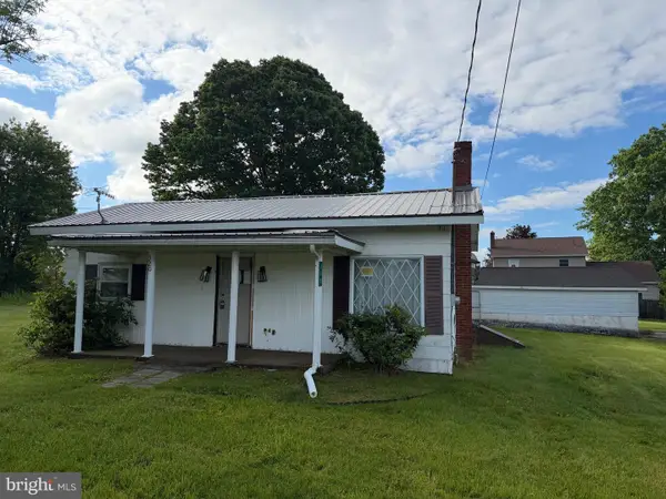 320 Telcott St, HAWK RUN, PA 16840