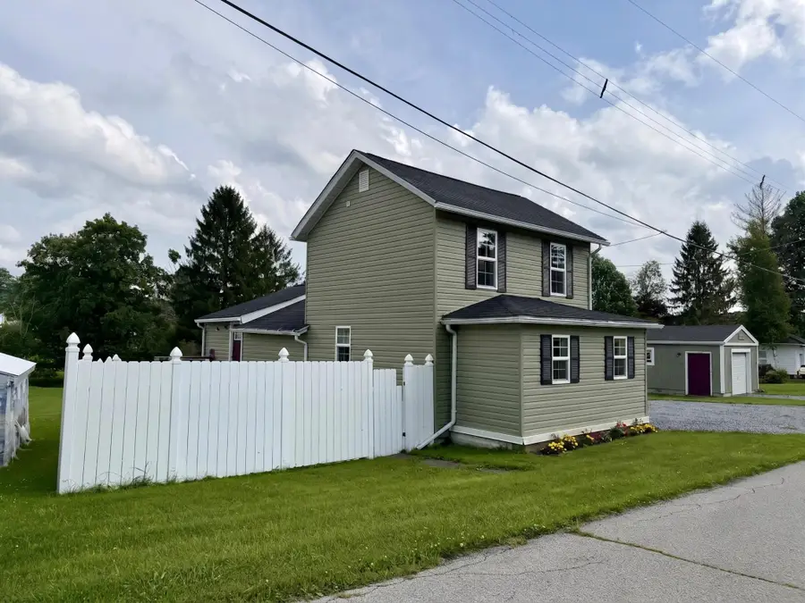 65 Williams St, Ramey, PA 16671 - #2