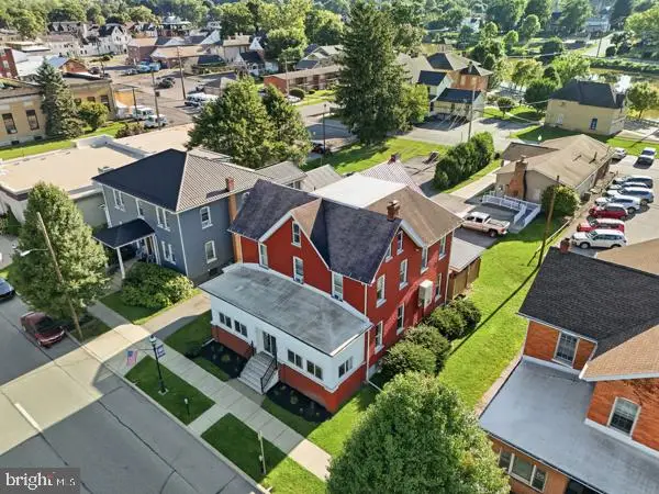 210 N 2nd St, Clearfield, PA 16830 - #3