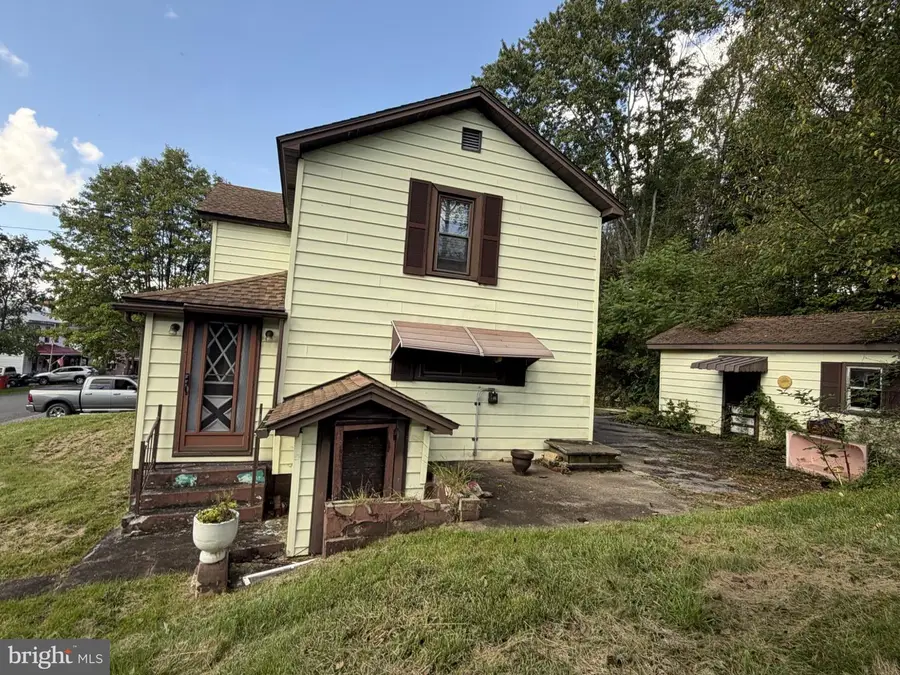 76 Poplar St, Coalport, PA 16627 - #3
