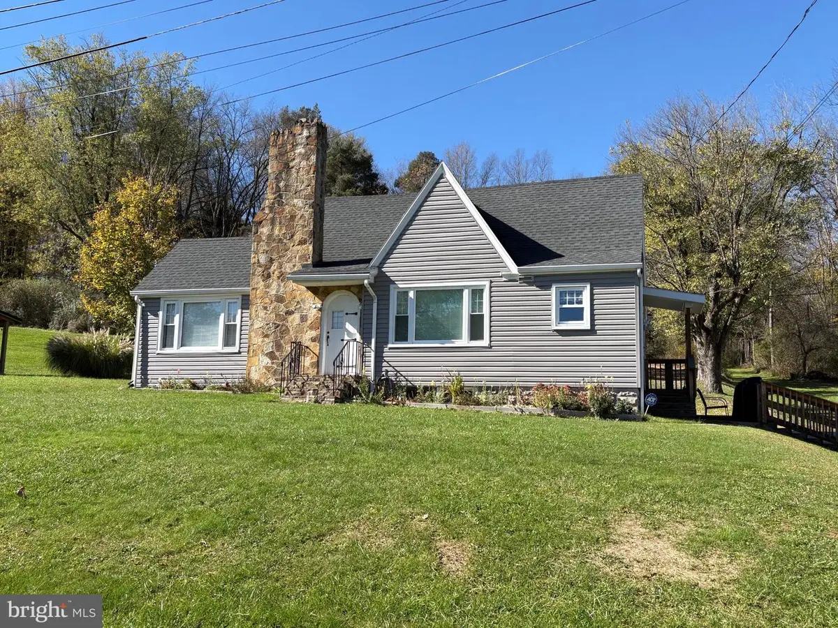 12 Walker St, Houtzdale, PA 16651 - #1