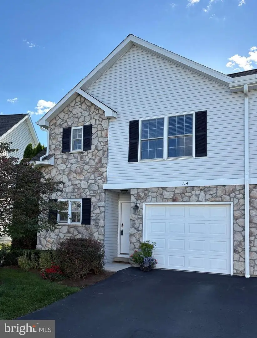 114 Gala Dr, State College, PA 16801 - Image #2