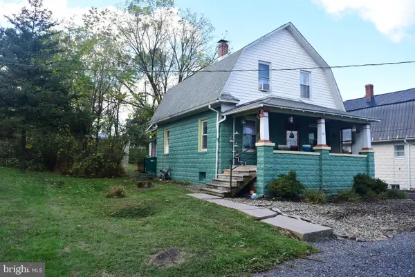 130 Noll St, PLEASANT GAP, PA 16823