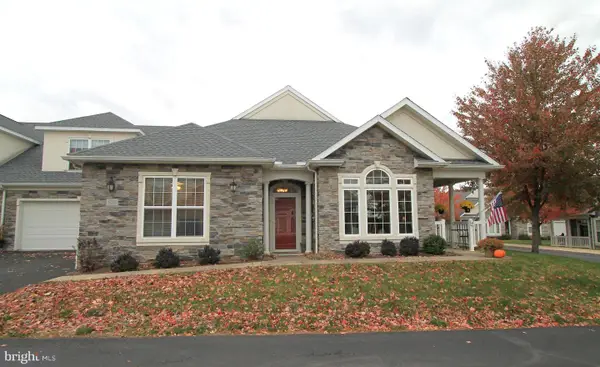 3221 Shellers Bnd #818, STATE COLLEGE, PA 16801