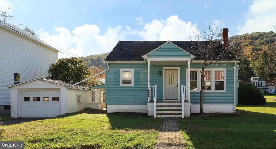 120 Railroad St, Spring Mills, PA 16875 - Image #2