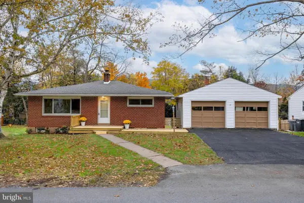 328 Lamp Post Ln, BOALSBURG, PA 16827