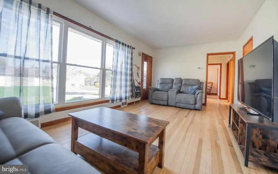 200 Serge St, Bellefonte, PA 16823 - Image #2