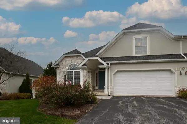 3296 Shellers Bnd #144, STATE COLLEGE, PA 16801